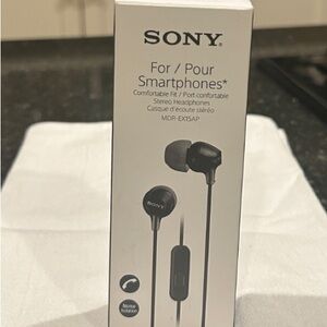 Sony Black Stereo Earbuds for Smartphones